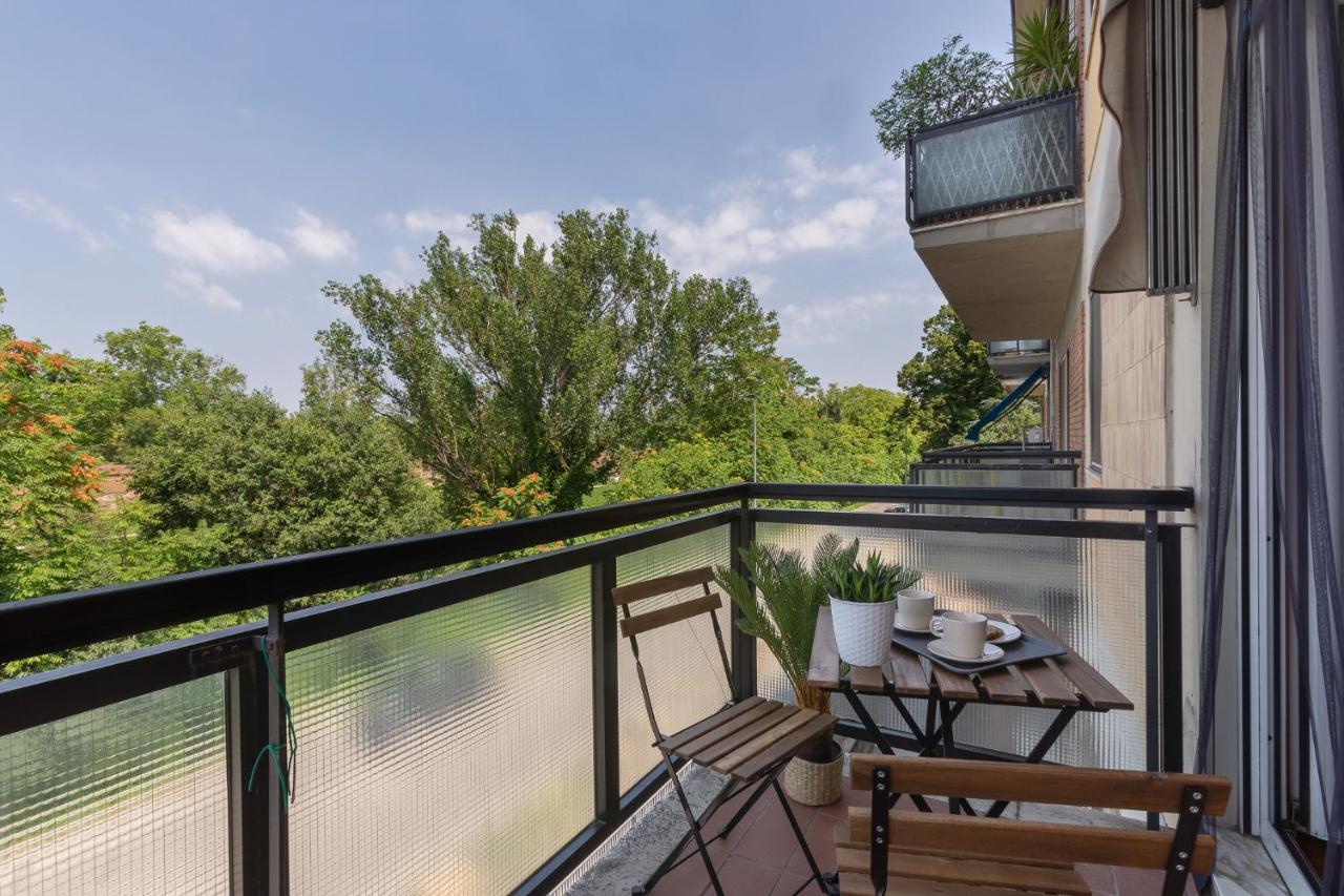 Prospettiva Corso Giovecca Apartment Ferrara Exterior foto